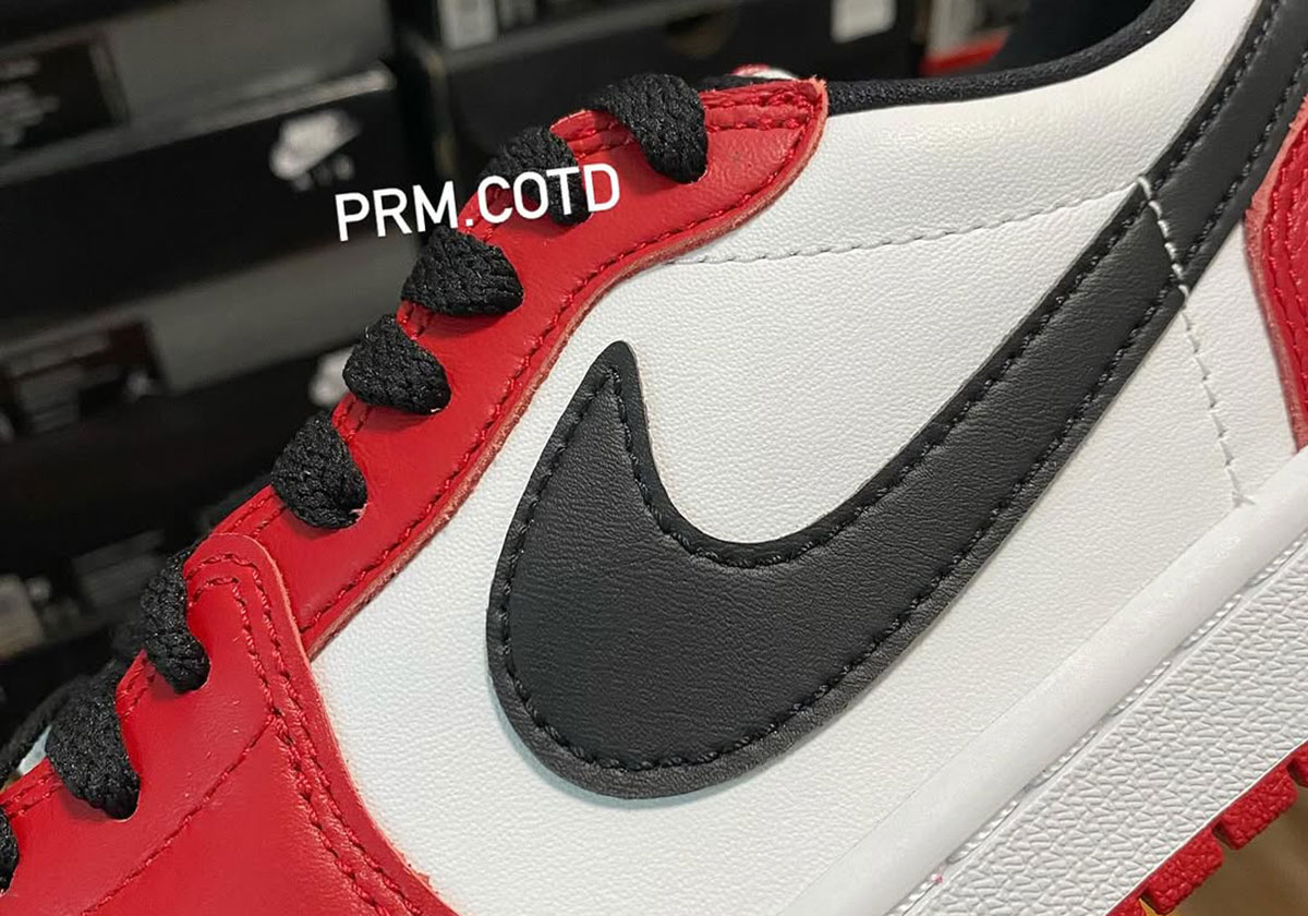 Air Jordan 1 Low Chicago 7