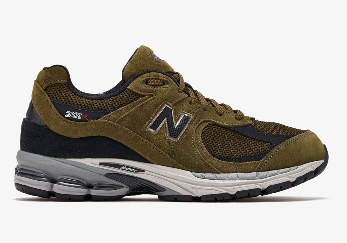 New Balance 2002R Olive/Black U2002RR | SneakerNews.com display picture 2