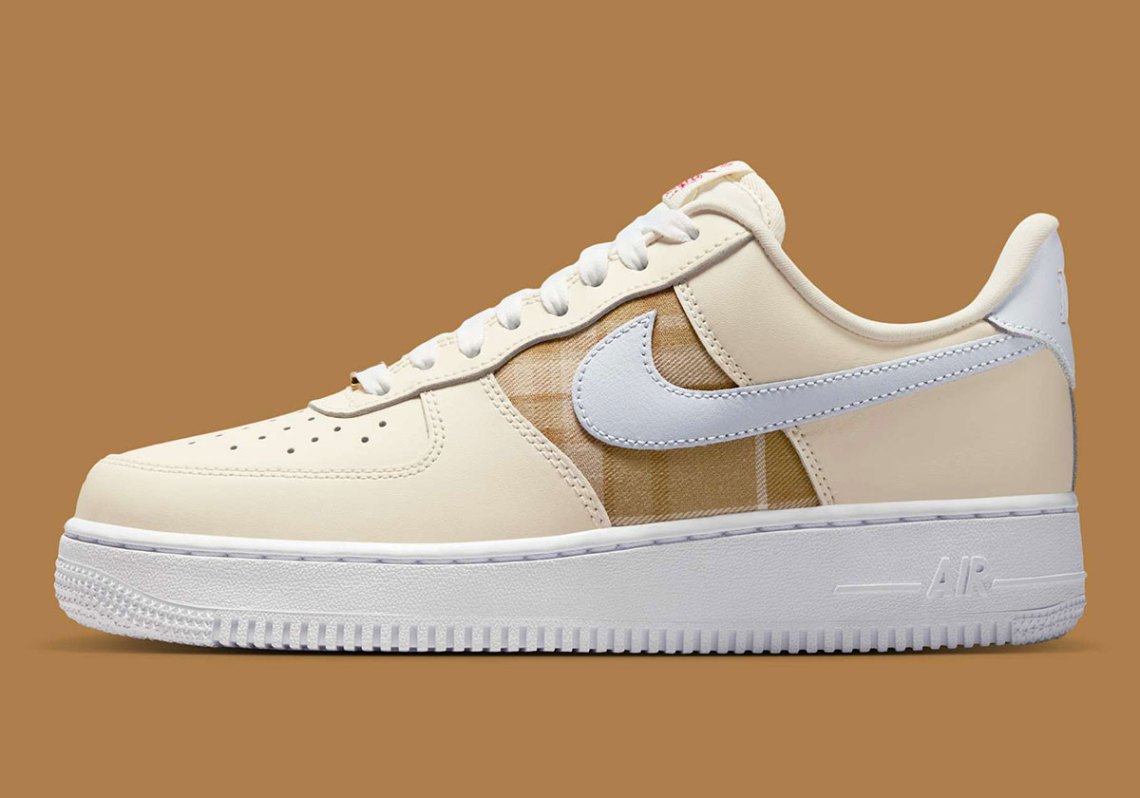 Nike Air Force 1 Plaid Brown IH7352-001 | SneakerNews.com display picture 1