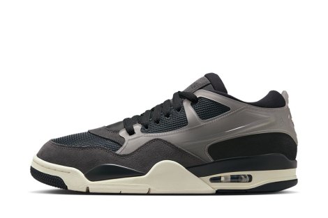 Paris Saint-Germain x Air Jordan 4 RM