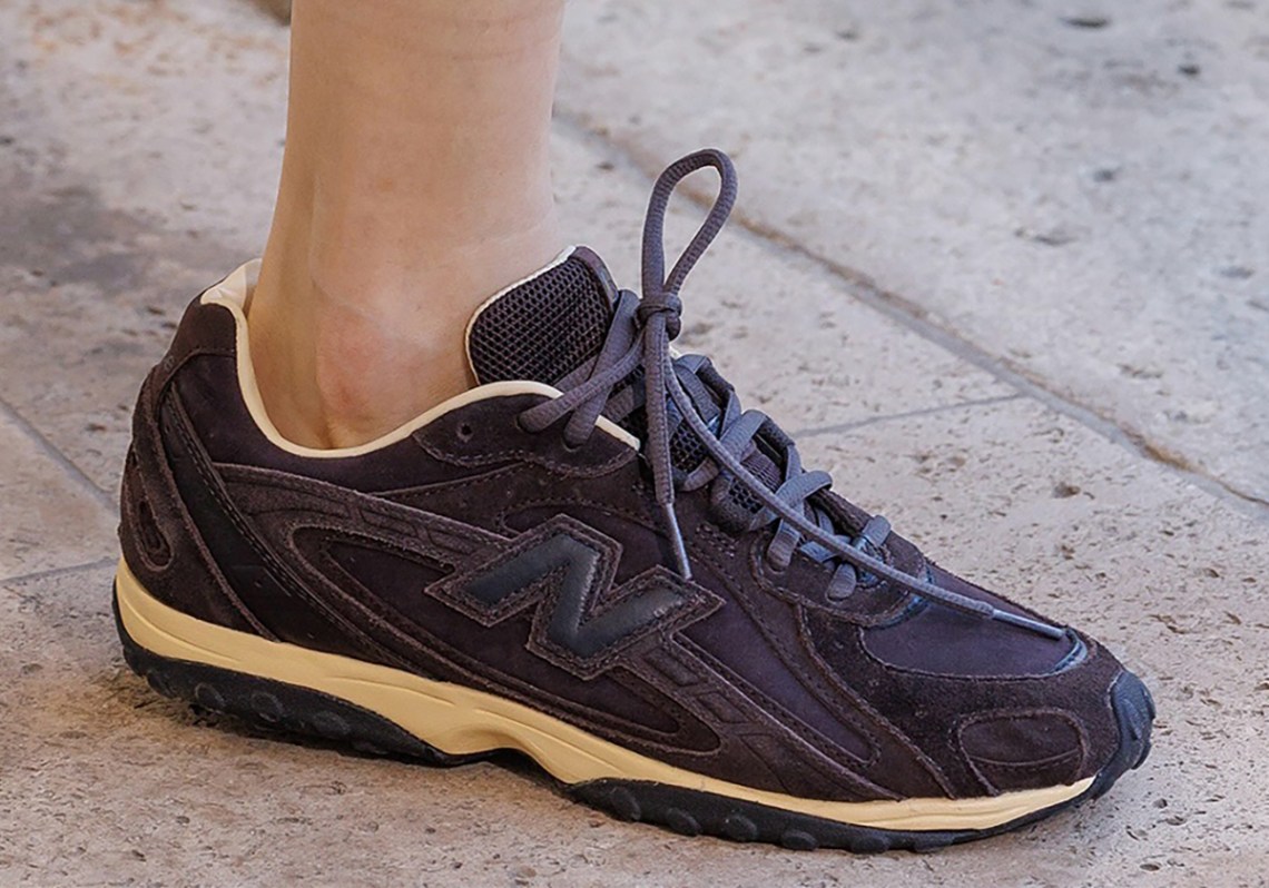 AURALEE New Balance 204L | SneakerNews.com