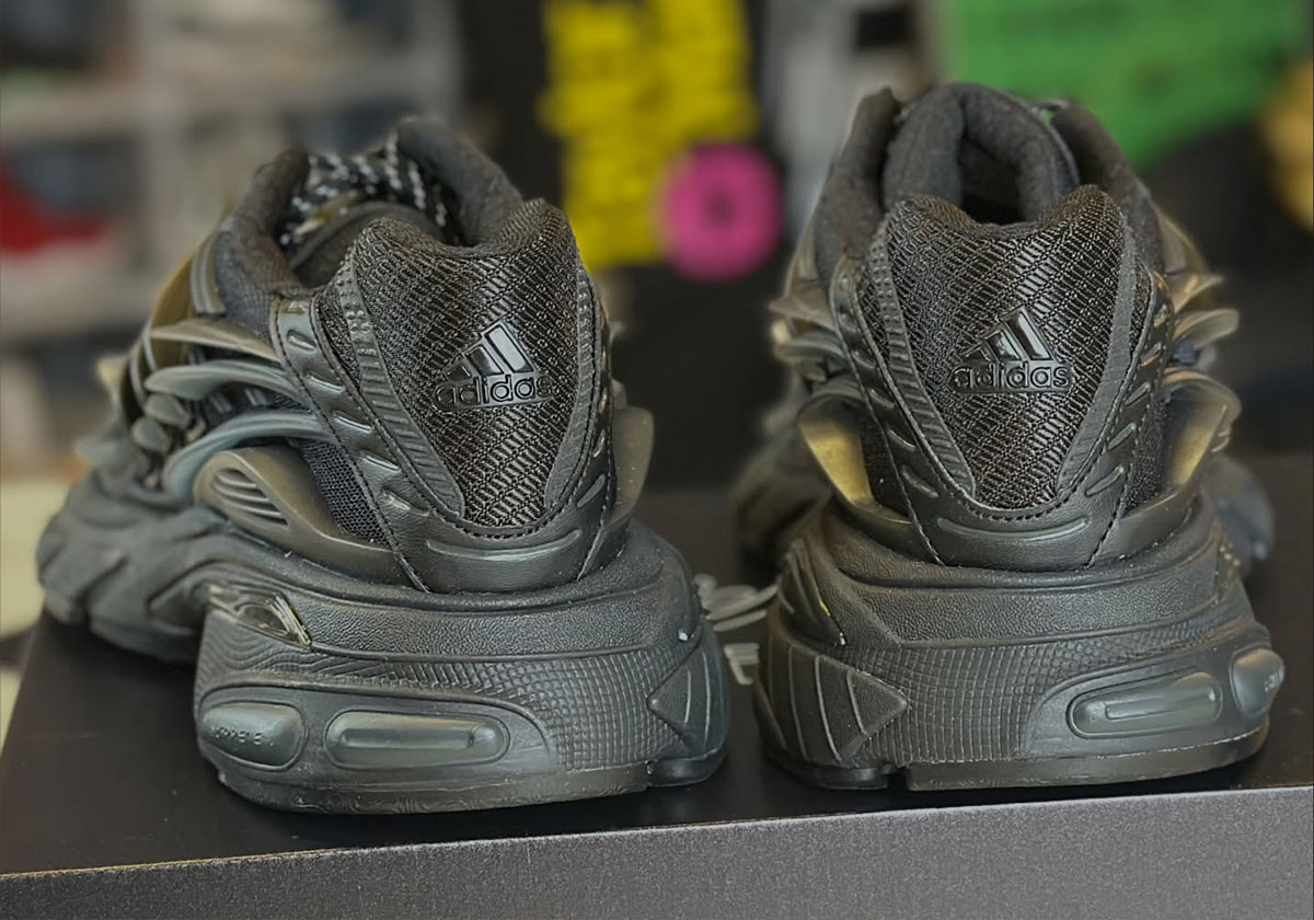 Black Adidas Jellyfish 3