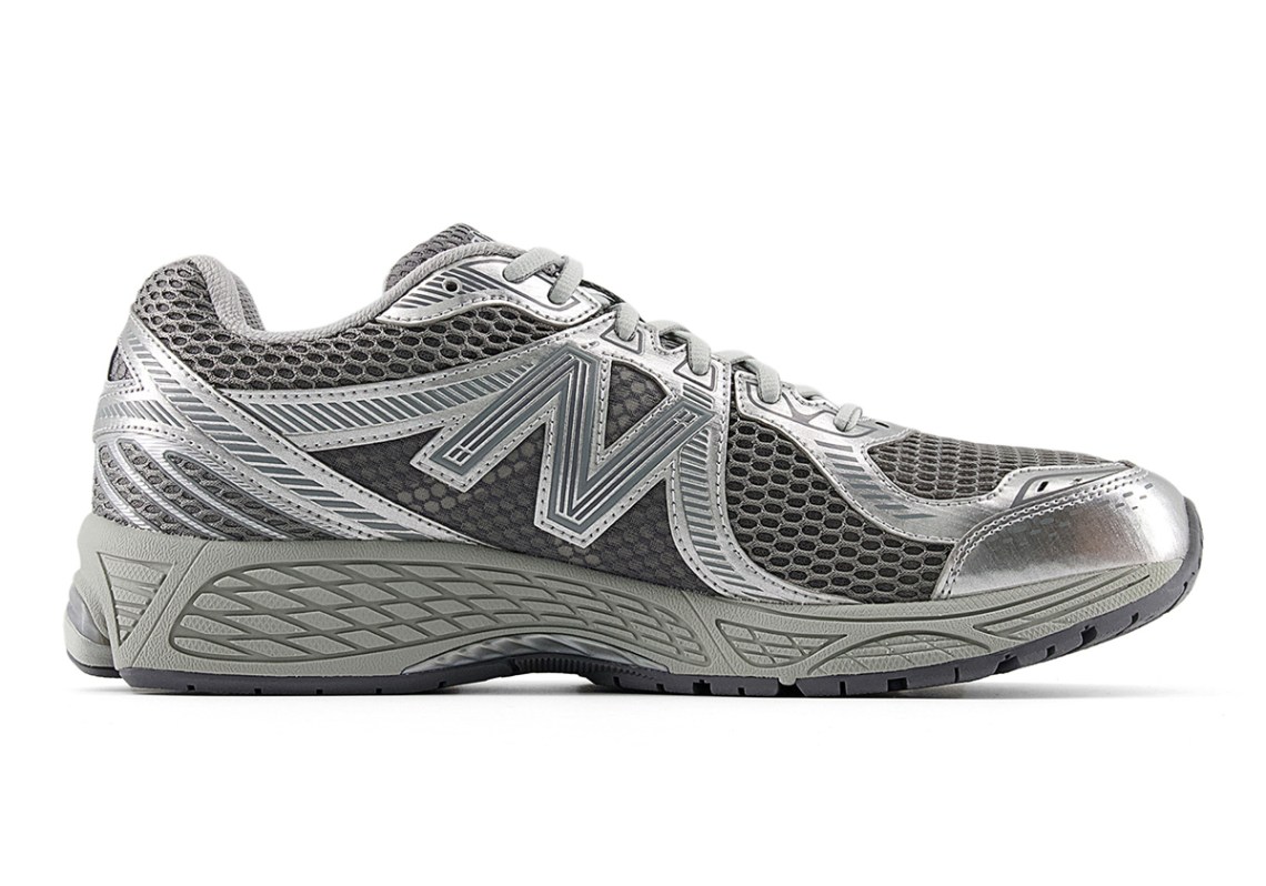 New Balance 860v2 