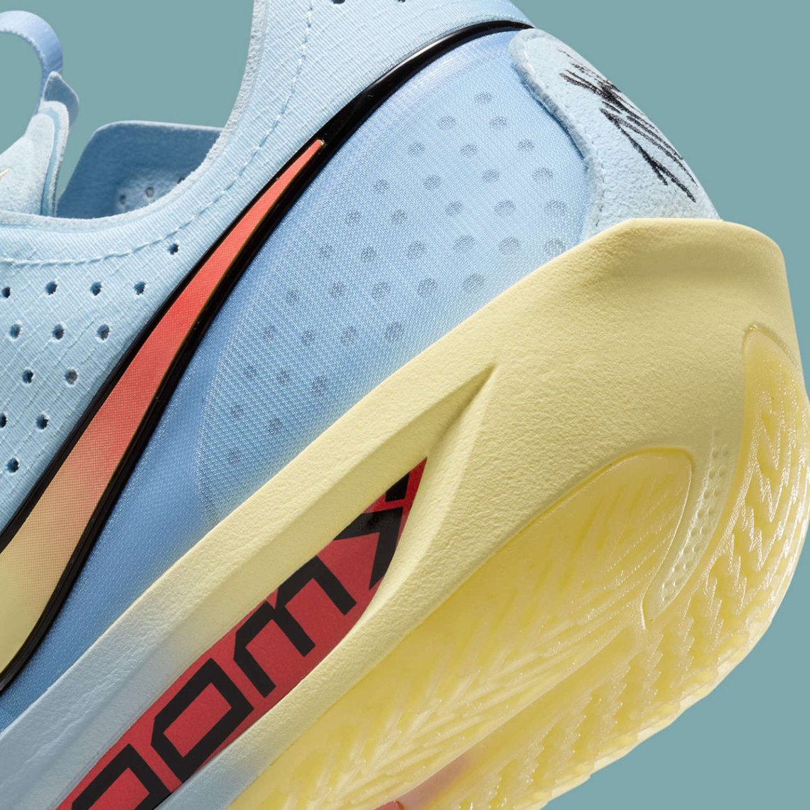 The Nike Zoom GT Cut 3 Sizes Up A  display picture 3