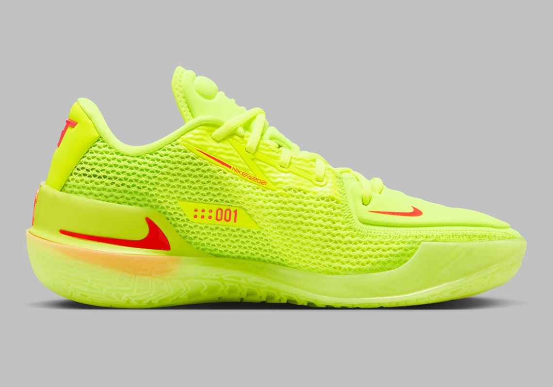 The Nike Zoom GT Cut 1  display picture 2