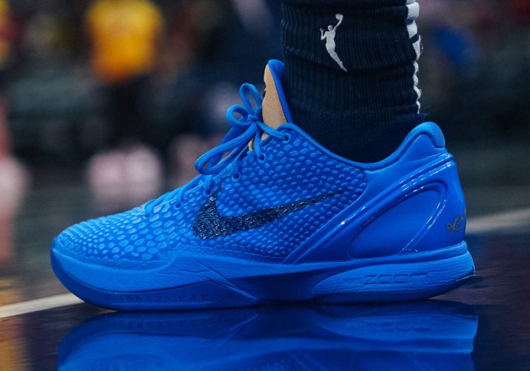 Caitlin Clark Nike Kobe 6  display picture 3