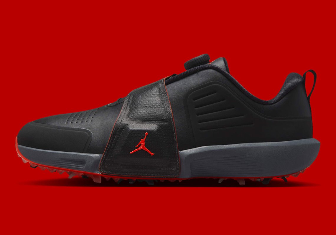 Jordan Air Rev Golf Black/Red FV6338-001 | SneakerNews.com display picture 1