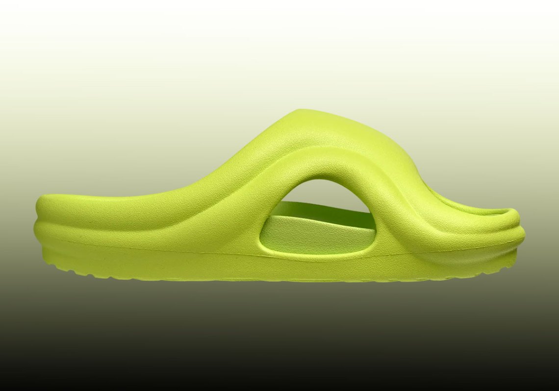 SKYLRK Justin Bieber Slides | SneakerNews.com display picture 1