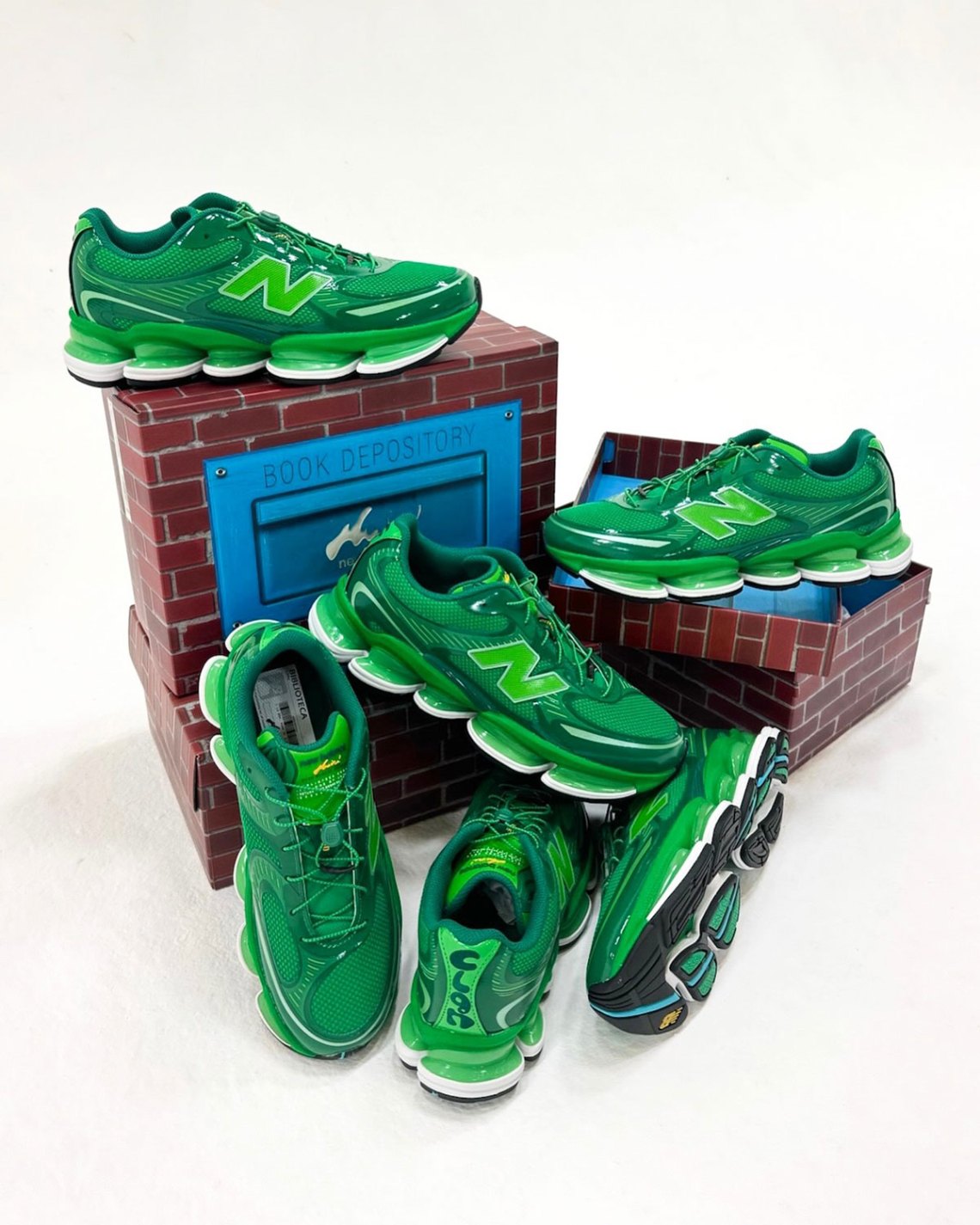Amine New Balance 2000 