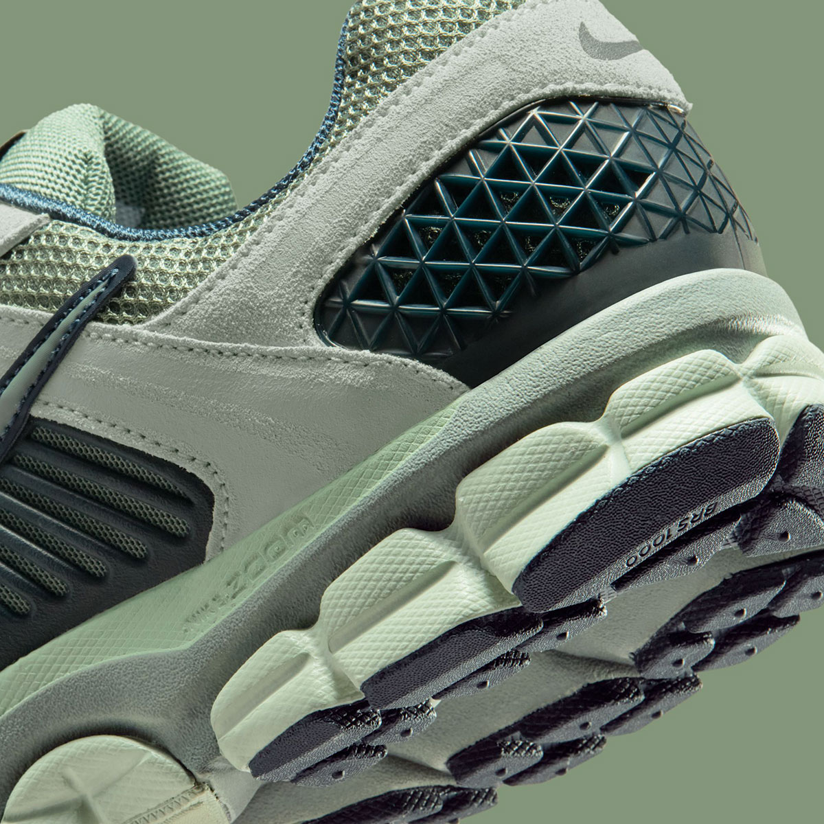 Nike Zoom Vomero 5 Seafoam Clay Green Armory Navy Hf1553 005 8