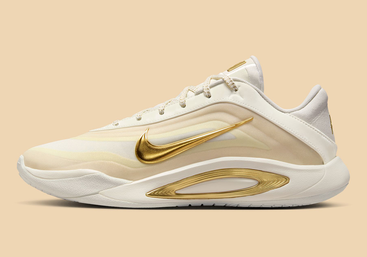 Nike A One Sail Metallic Gold Fz8605 102 1