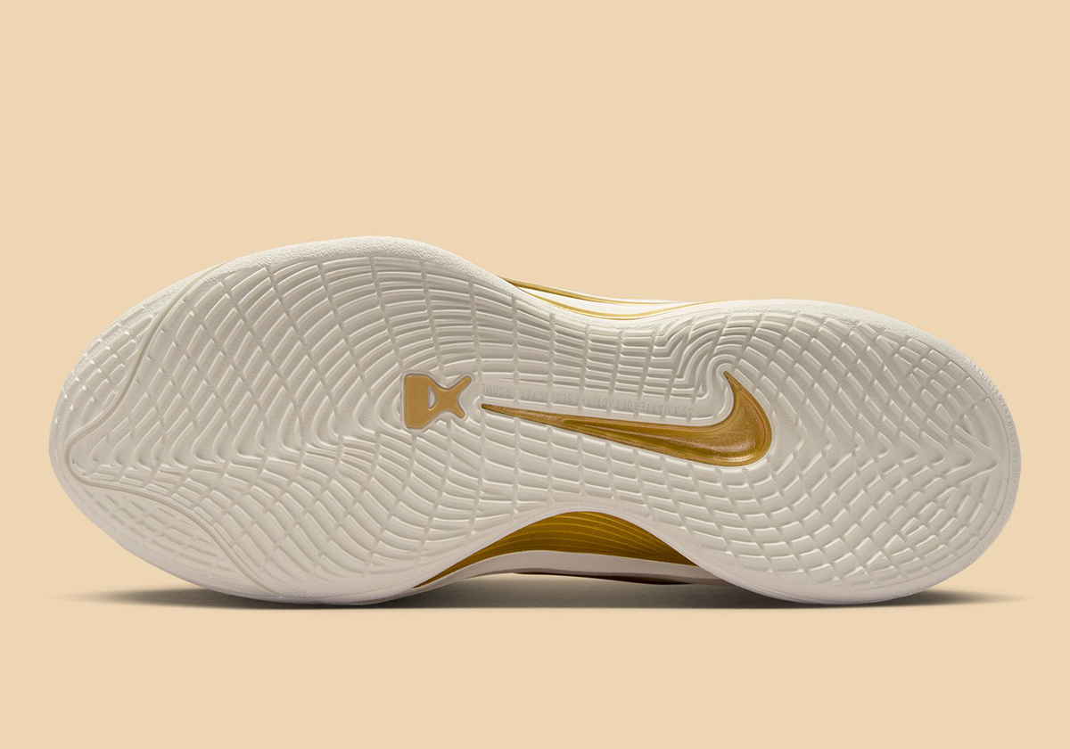 Nike A One Sail Metallic Gold Fz8605 102 2