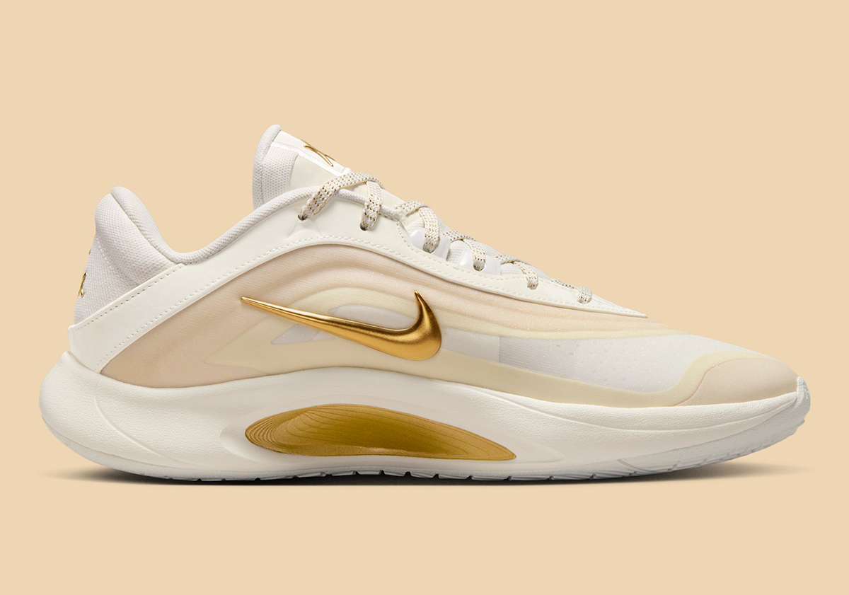 Nike A One Sail Metallic Gold Fz8605 102 3