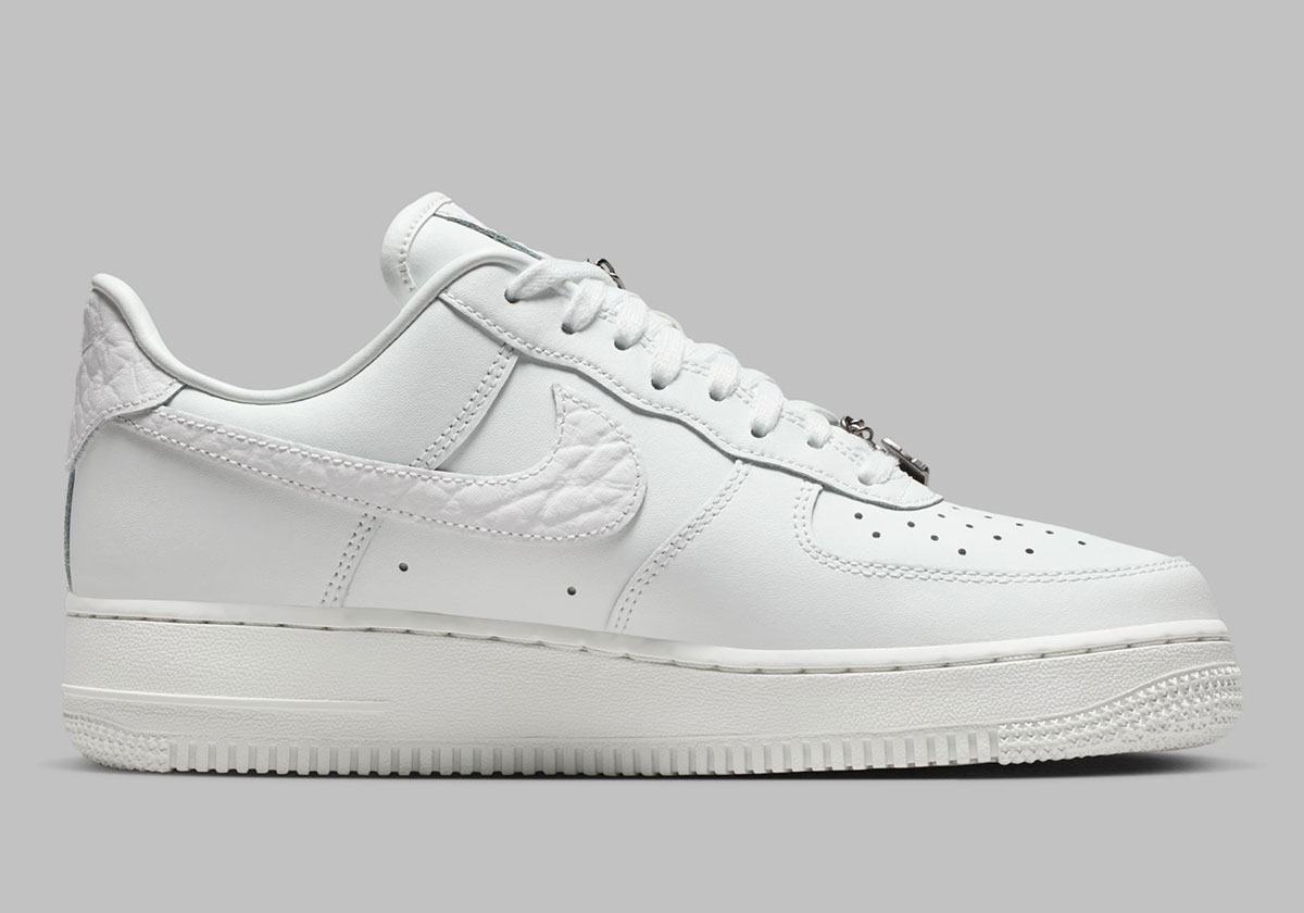 Nike Air Force 1 Low Summit White Metallic Silver Im6485 121 3