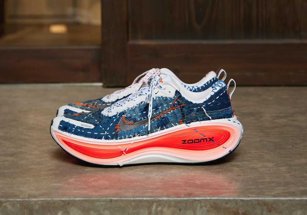 Tim Cook Wears Custom Sashiko Gals x Nike Vomero Plus To Apple Ginza Opening