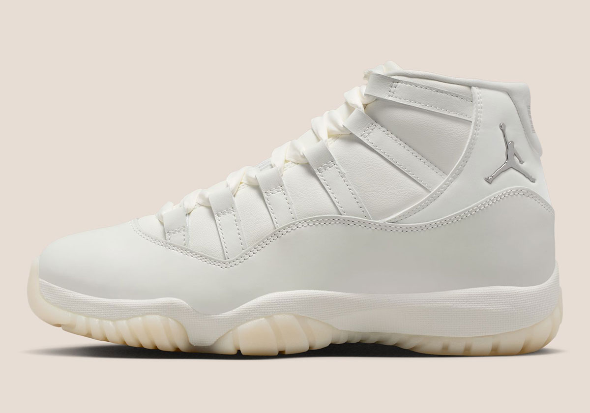 Air Jordan 11 Pearl 9