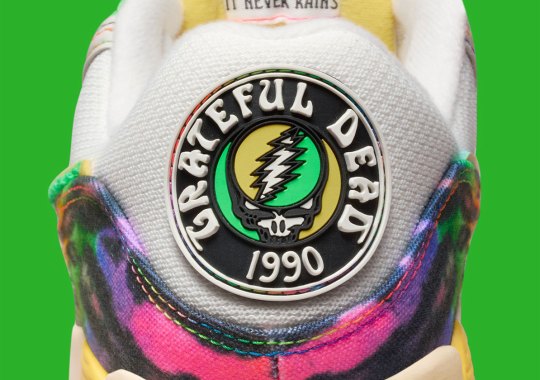 Nike Commemorates The Grateful Dead’s 1990 Show At Oregon’s Autzen Stadium