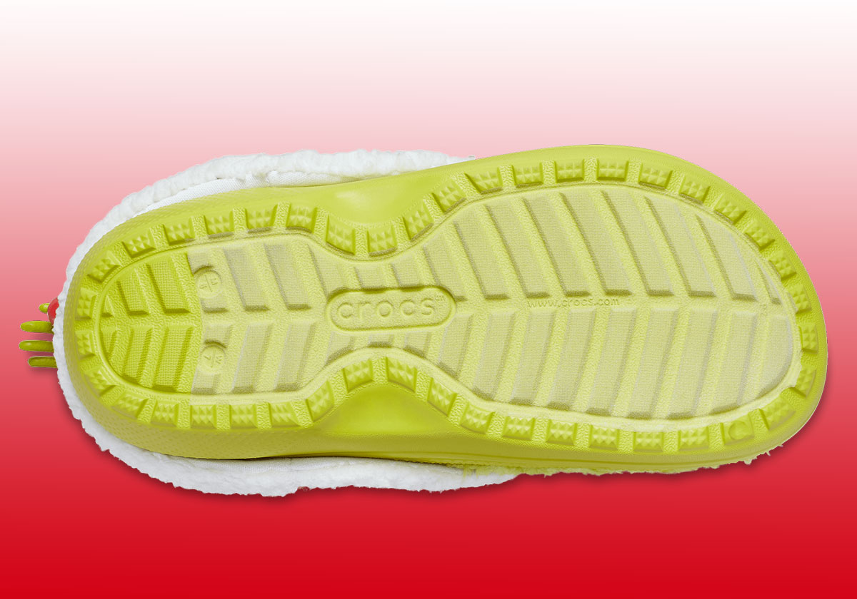Grinch Crocs 8