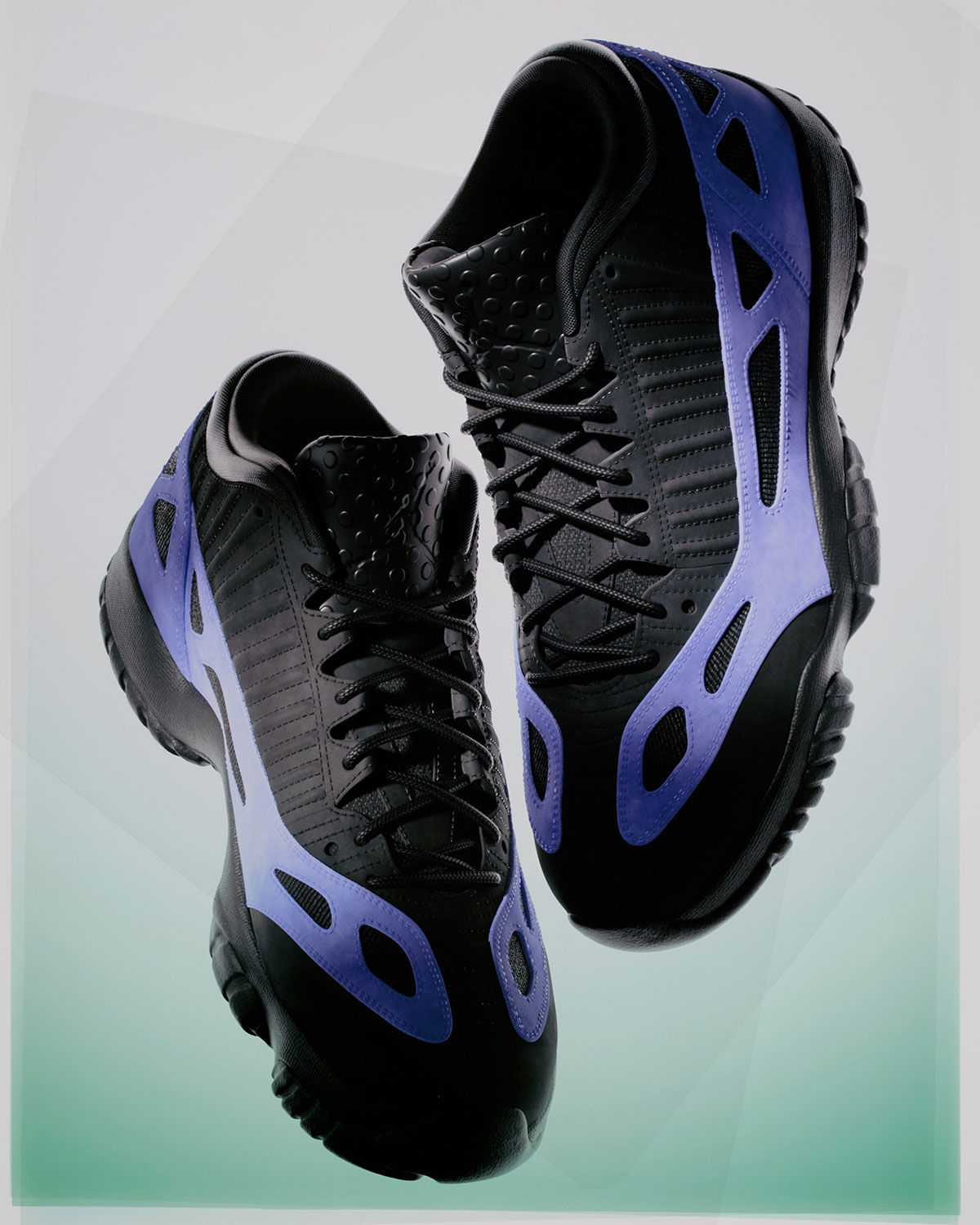 らむ　【ダンク4＋AJ1 】 Jordan “11Lab4” 4's in-store now size 9.5 for $140!