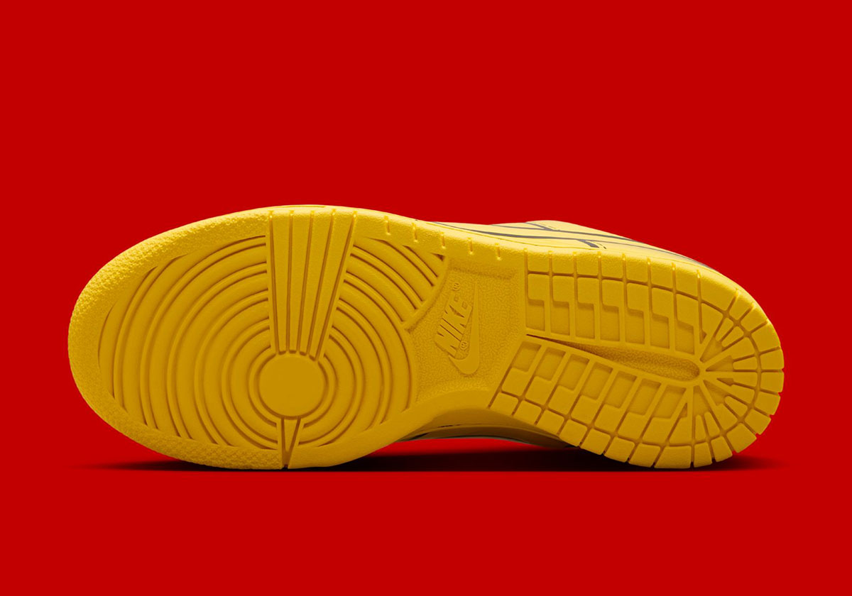 Конструктор Lego Nike Dunk Low Tour Желтый If2117 700 2