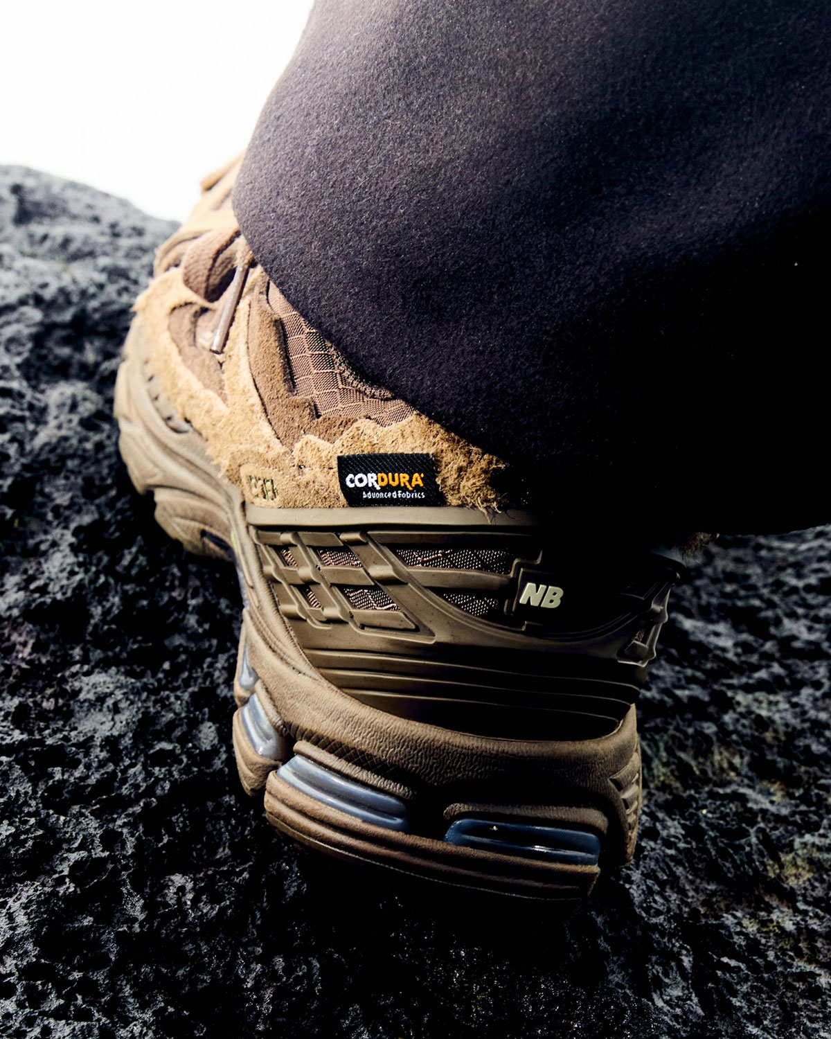 Защитный пакет New Balance 1906d эксклюзивного размера 3