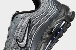 Air Jordan 1 Low Chicago