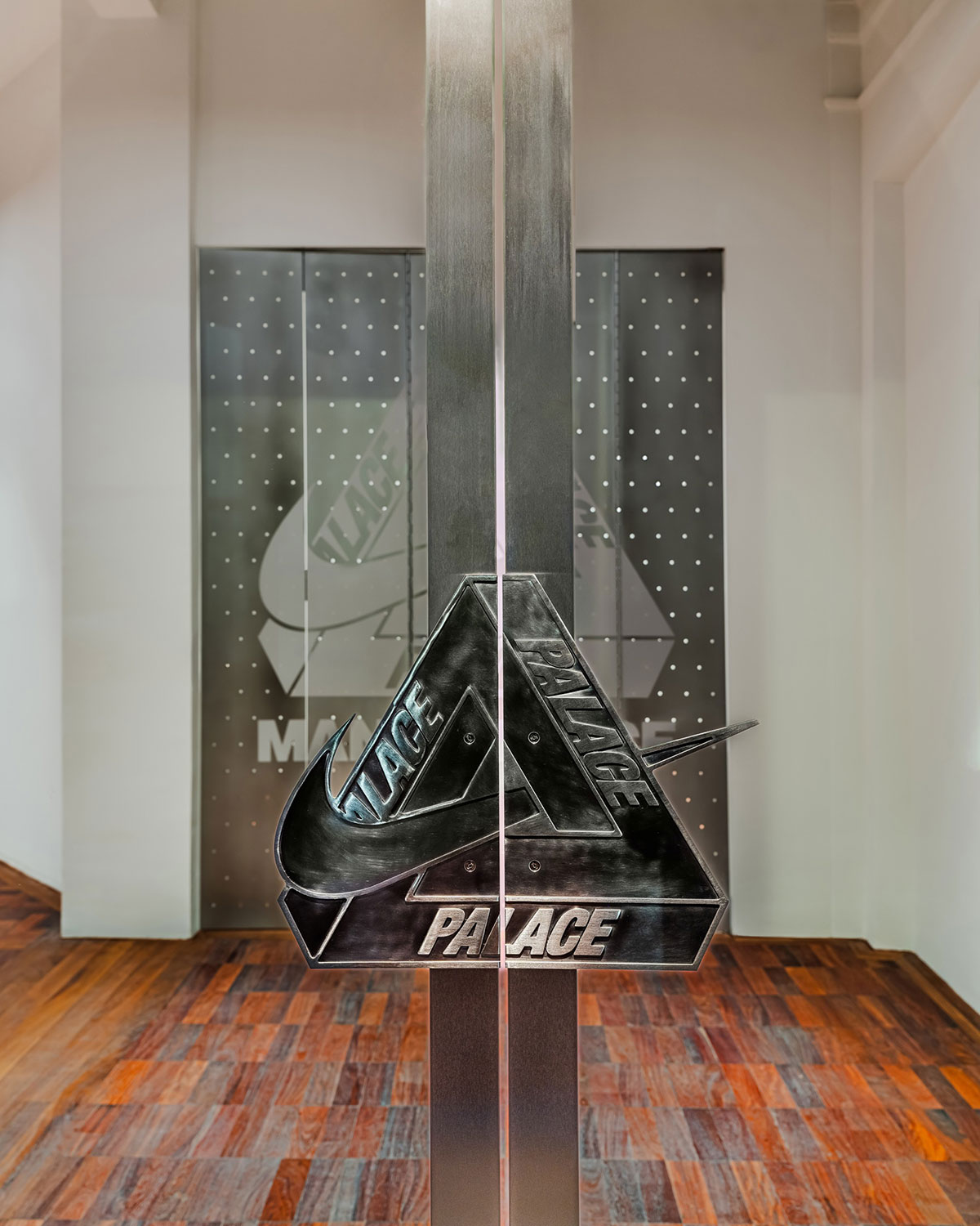 Дворец Найк Мэнор Плейс, Лондон, 12