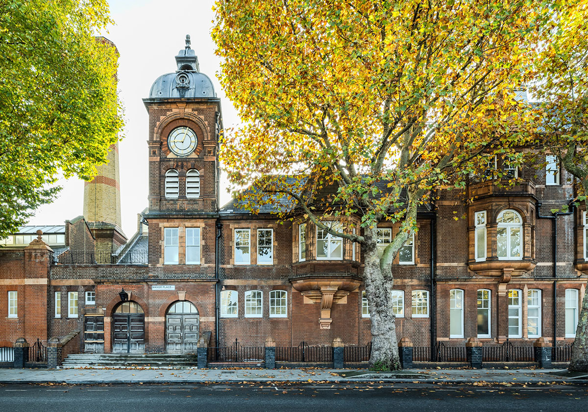 Дворец Найк Мэнор Плейс, Лондон, 14