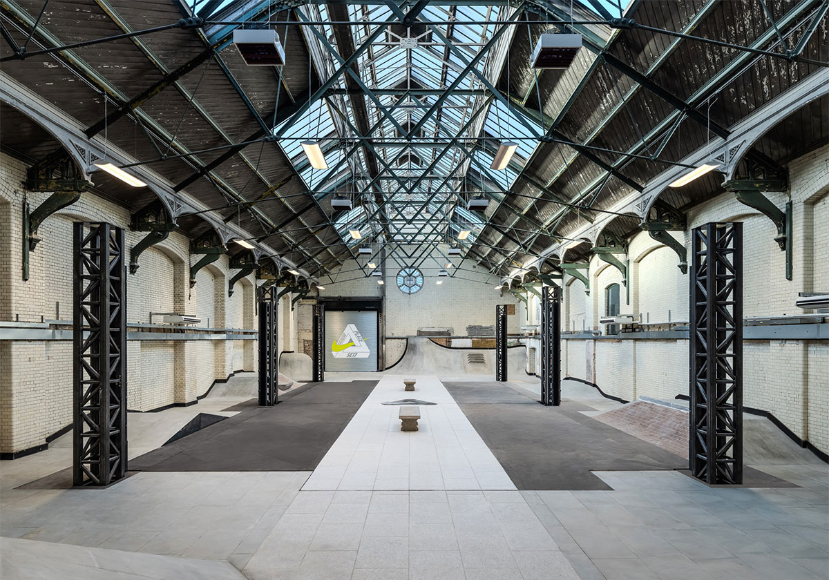 Дворец Найк Мэнор Плейс, Лондон, 3