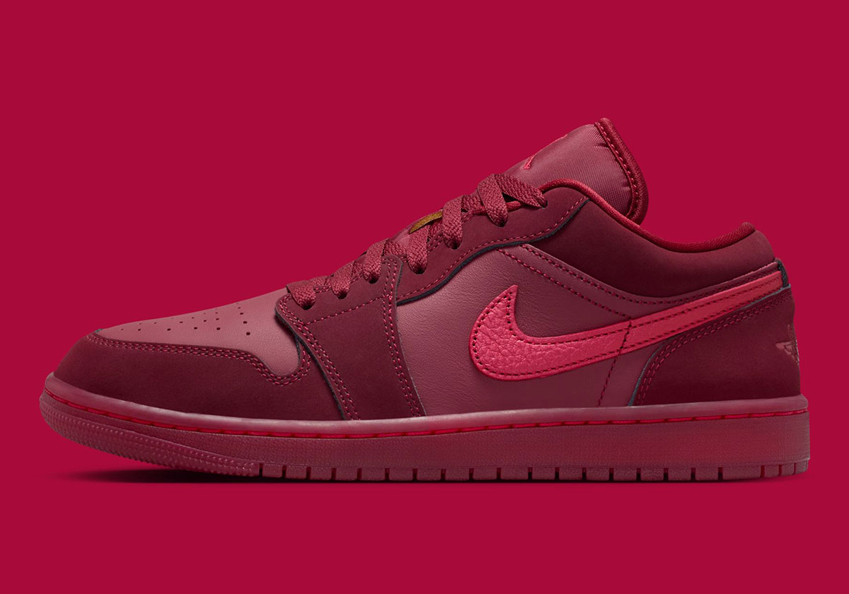 Air Jordan 1 Low Valentines Day Lips Kiss Ib7012 600 1