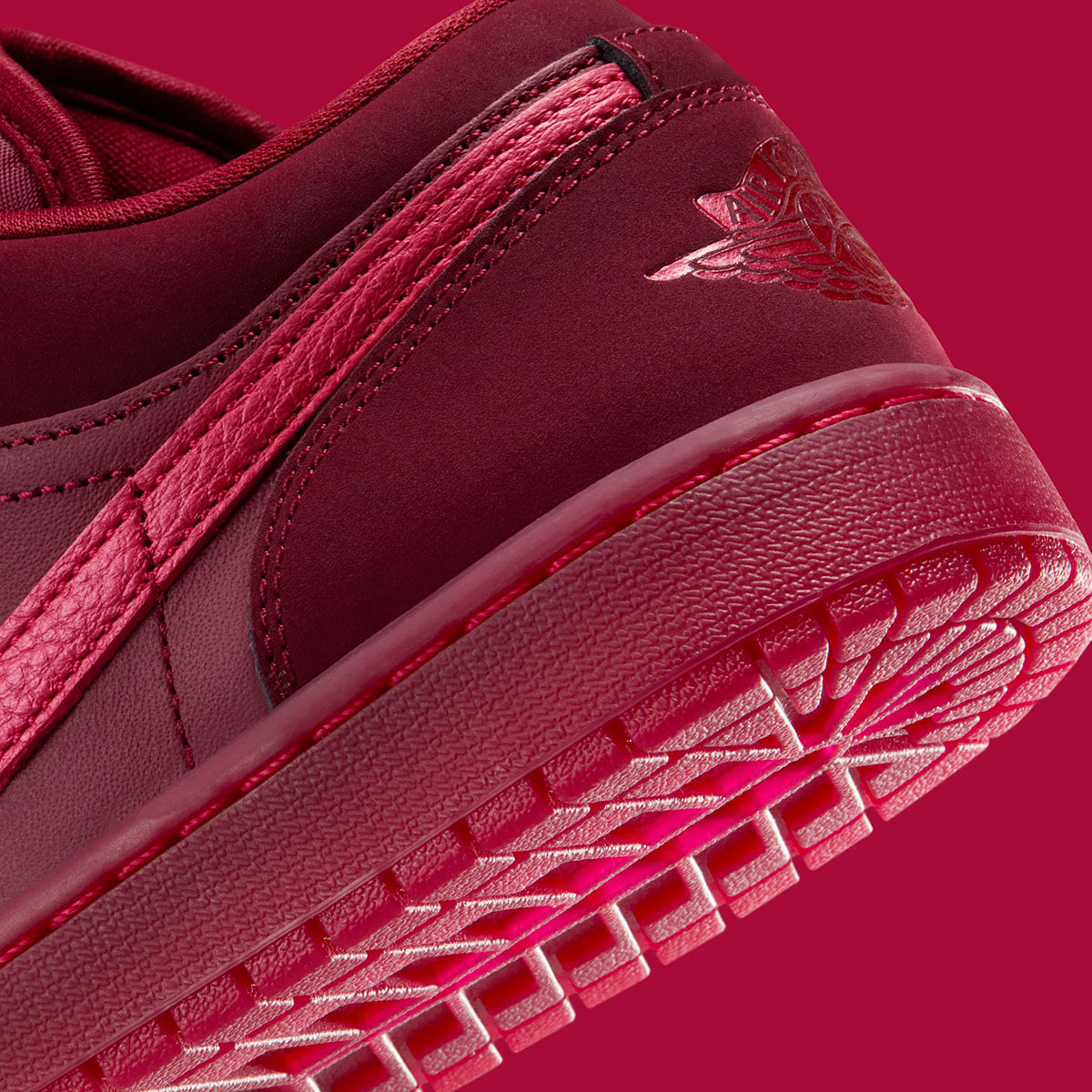 Air Jordan 1 Low Valentines Day Lips Kiss Ib7012 600 8