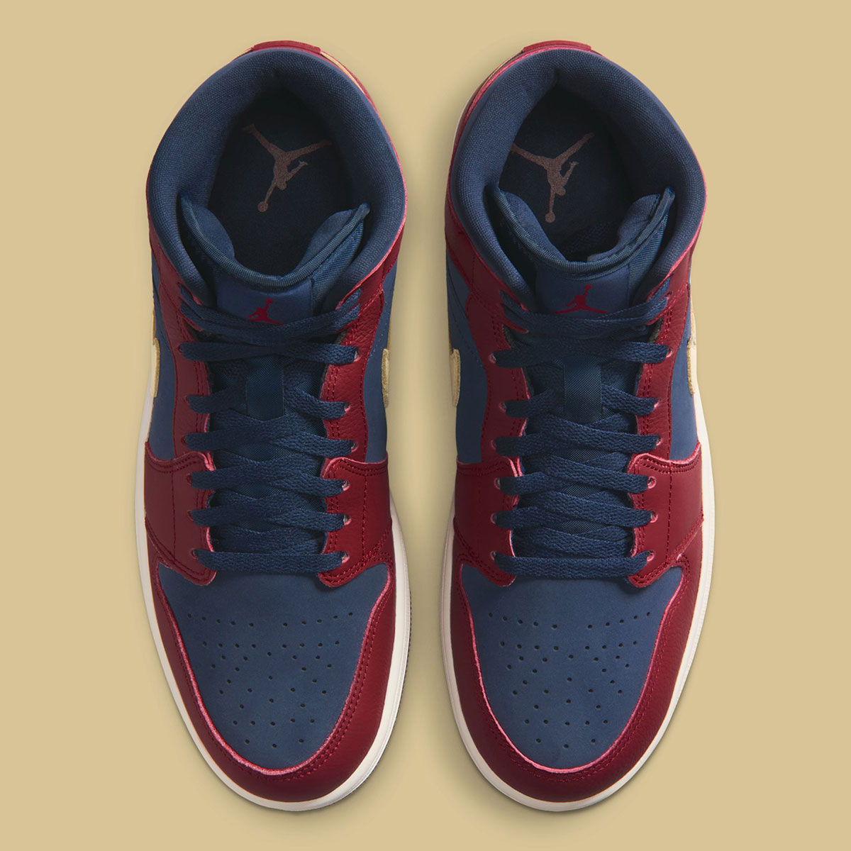Air Jordan 1 Mid Team Red Obsidian Pale Vanilla Io7449 600 4