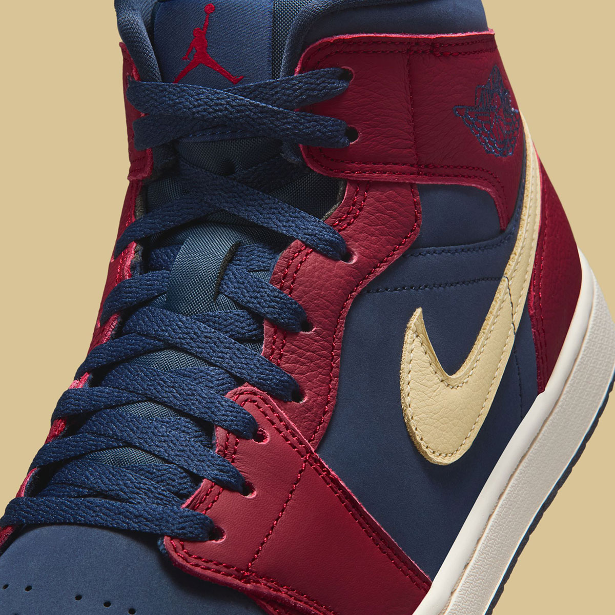 Air Jordan 1 Mid Team Red Obsidian Pale Vanilla Io7449 600 7