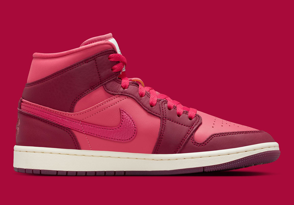 Air Jordan 1 Mid Valentines Day Lips Kiss Ib7018 600 3