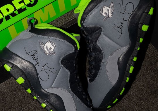Phil Knight Honored With This Air Jordan 10 “Oregon” PE