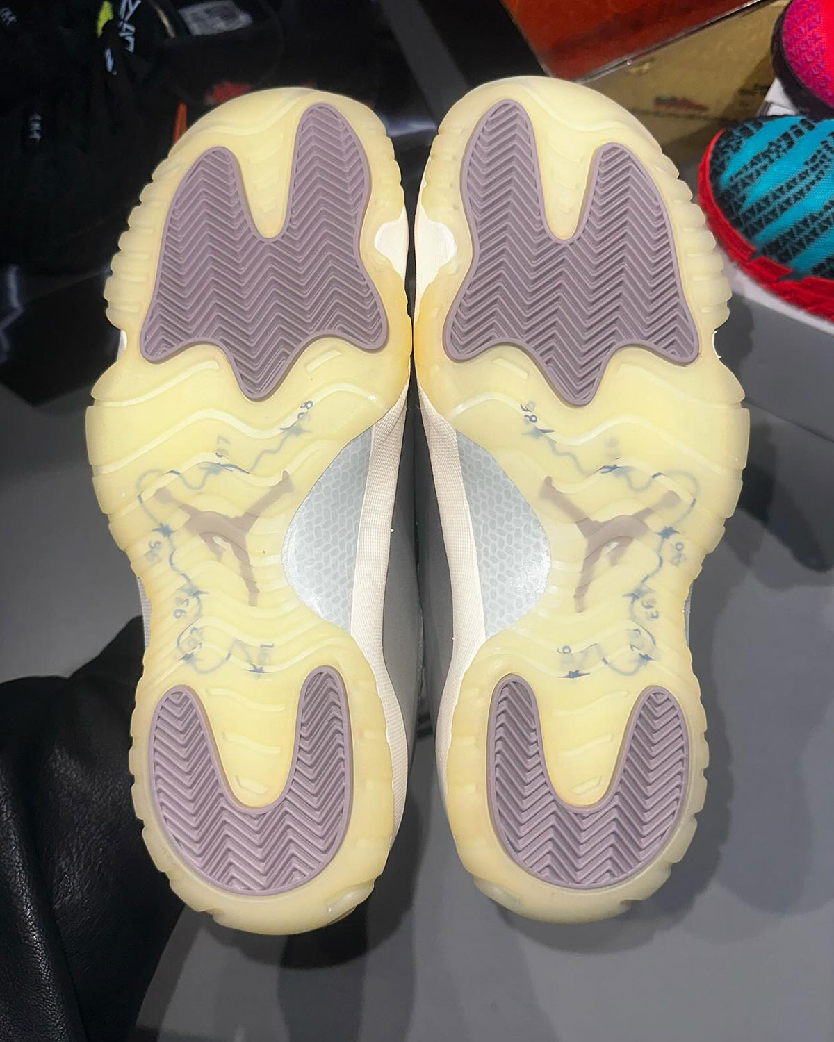 Air Jordan 11 Tokyo Iq3459 072 5