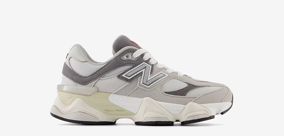 Dsg November 2025 Holiday Guide Kids Thumb 3