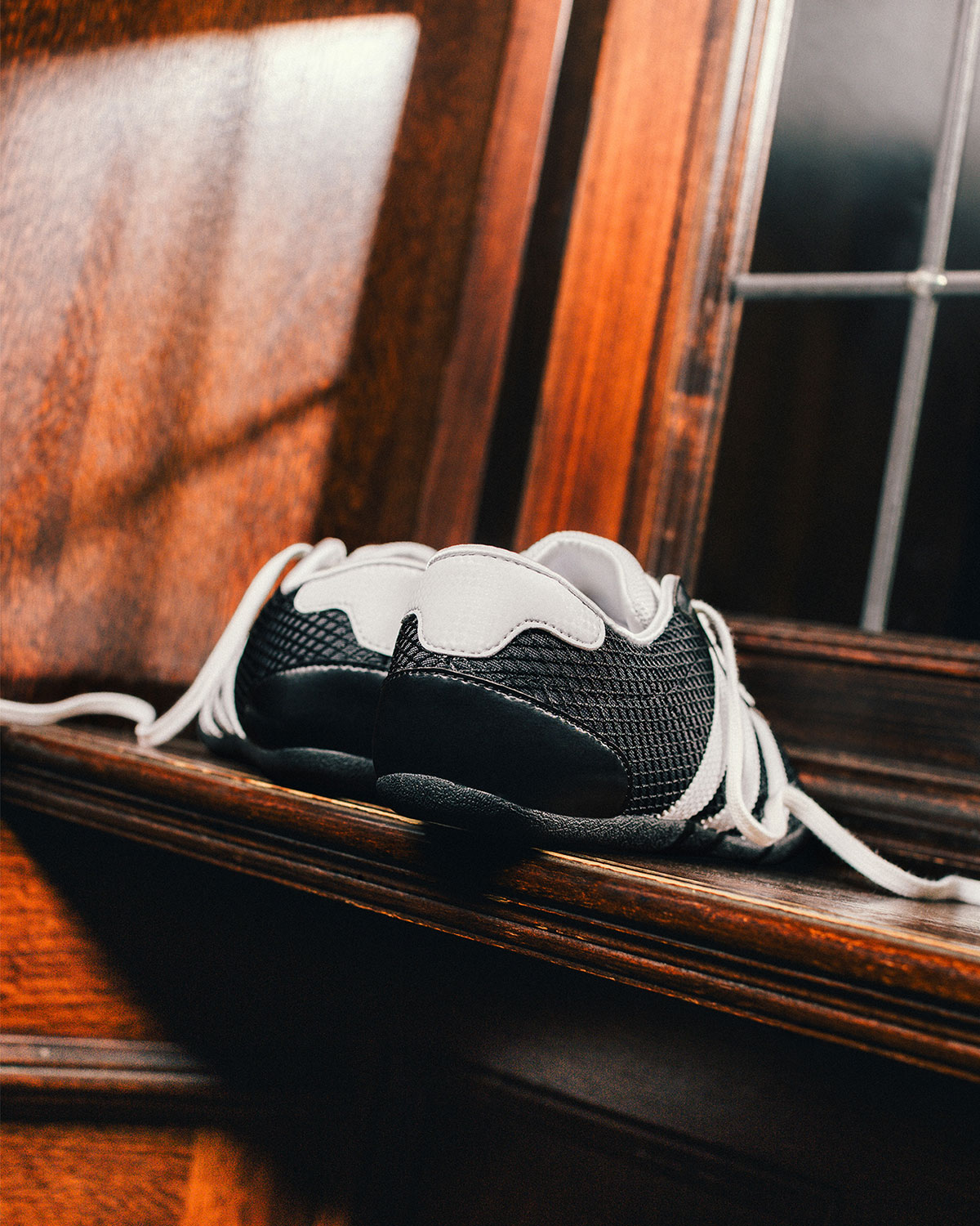 End Adidas Tokyo Sneaker Black And White Womens 29 09 25 Hr Social 1440x1800 05