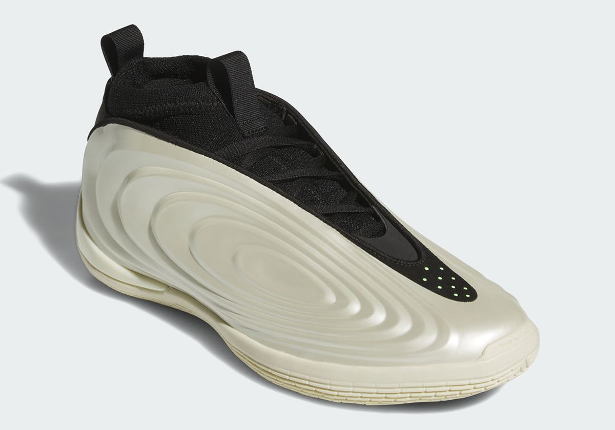 Official Images Of The adidas Harden Vol. 10 "Imma Be A Star"