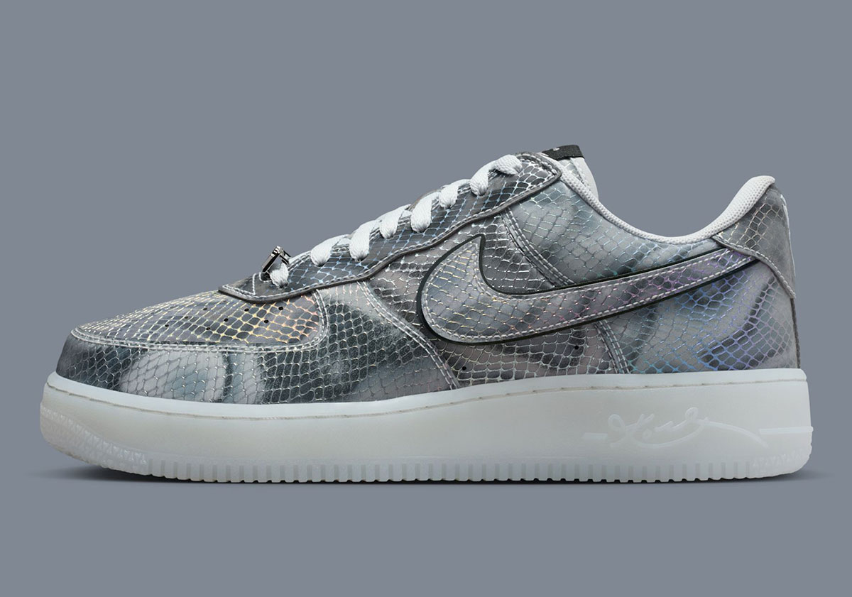 Kobe Bryant Nike Air Force 1 Lenticular Ii3925 400 2