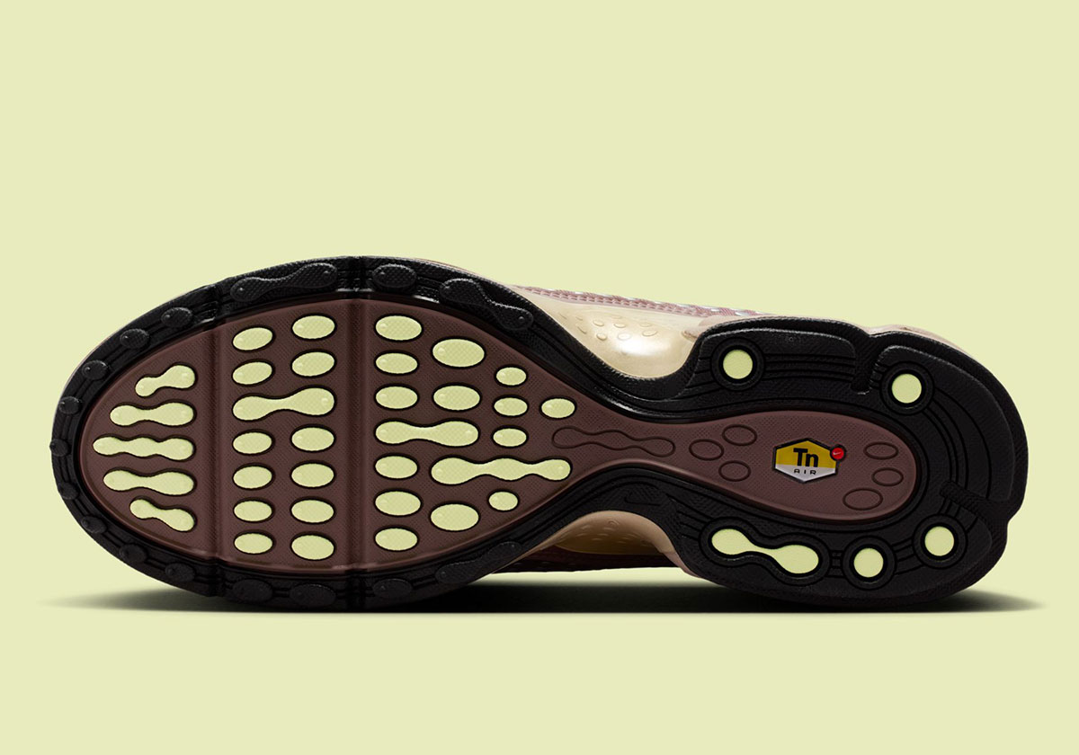 Kylian Mbappe Nike Air Max Plus Vii Hq2197 200 2