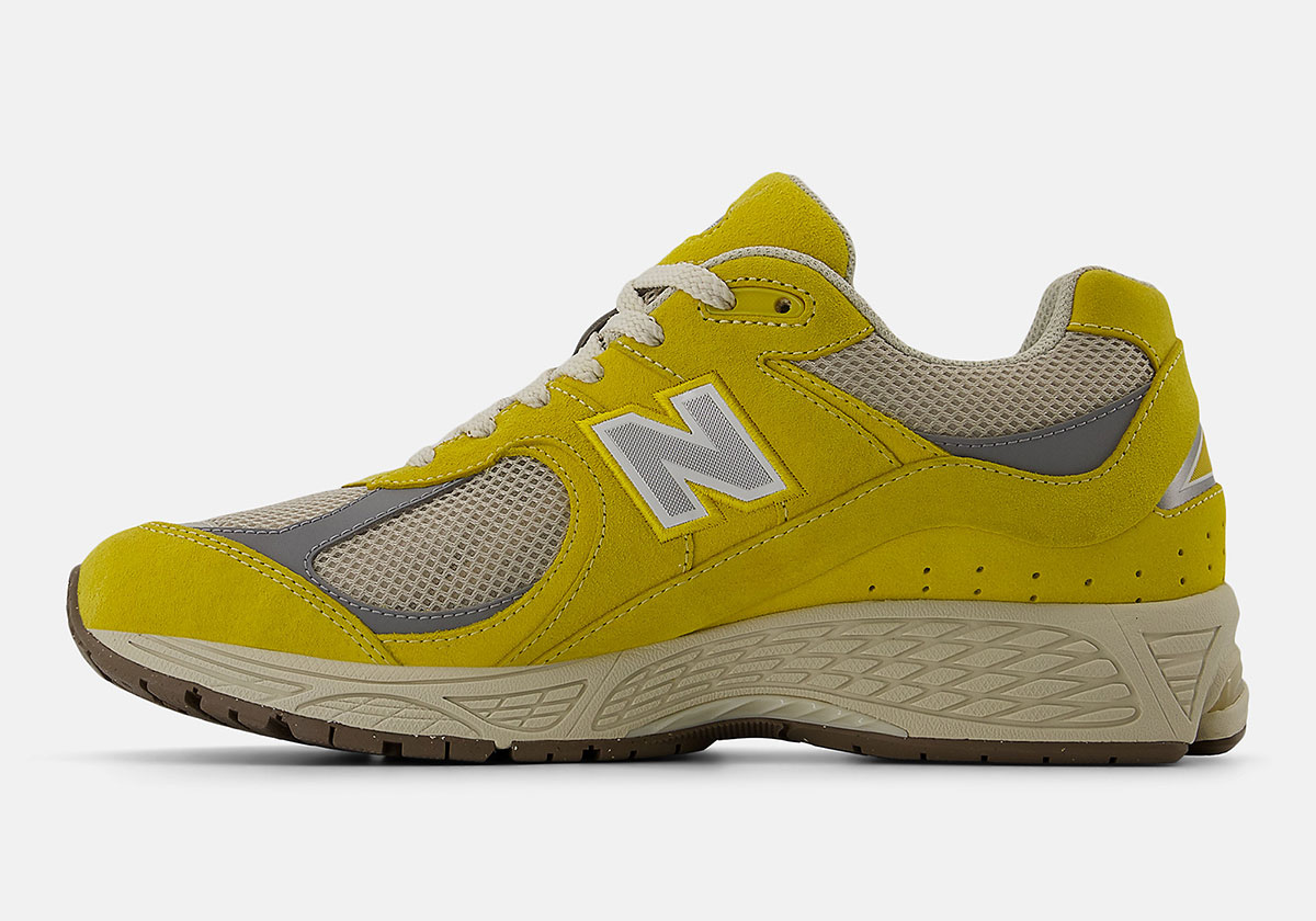 New Balance 2002r Yellow Suede U2002rt 2