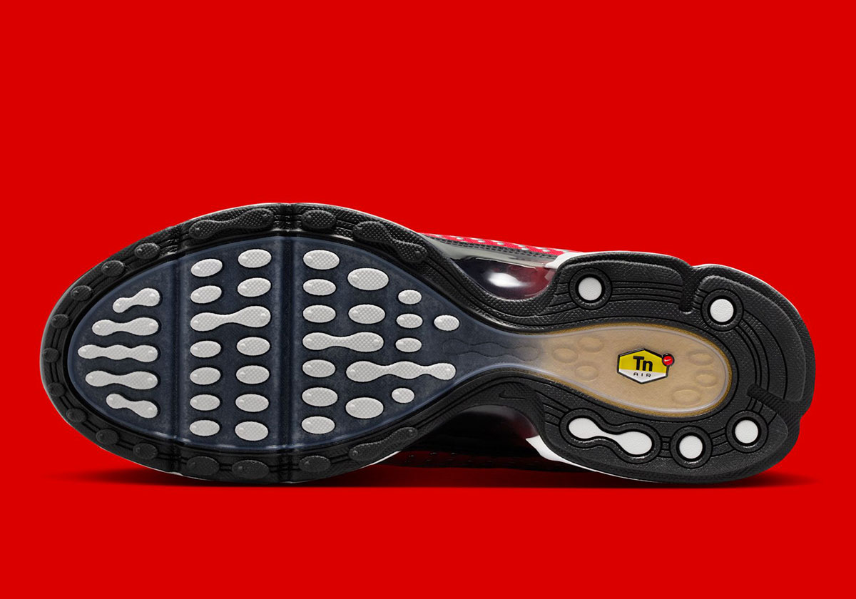 Nike Air Max Plus Vii University Red Black Metallic Silver Hq2197 600 2