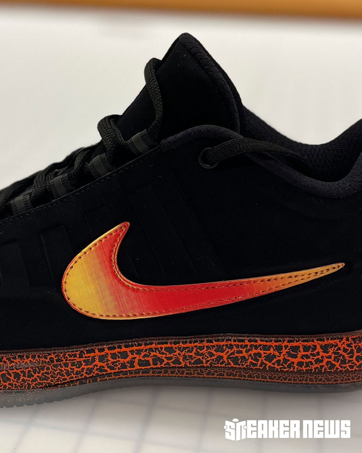 Nike Book 2 Rising 2