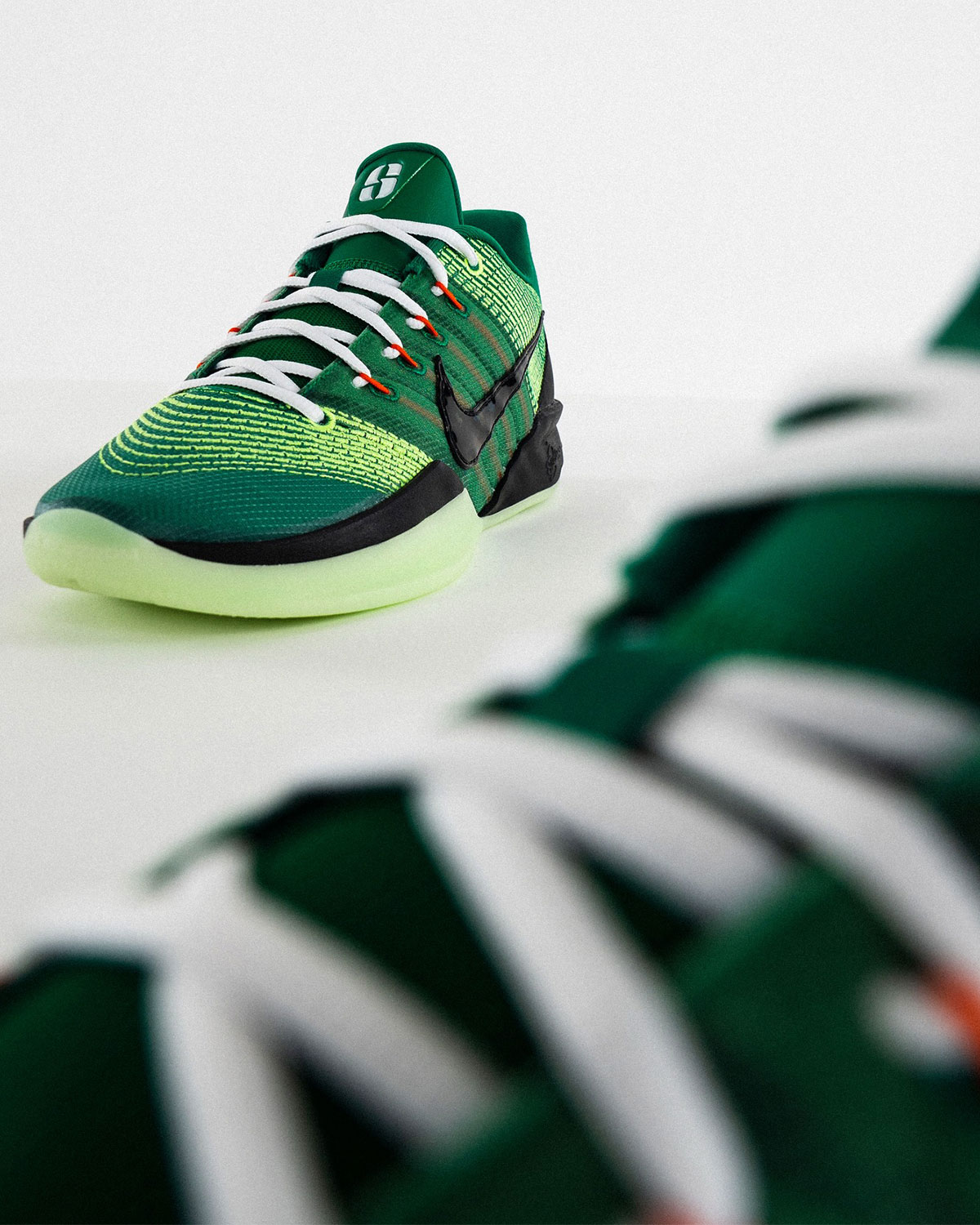 nike turmoil By You Sabrina 3 Oregon Ducks 2