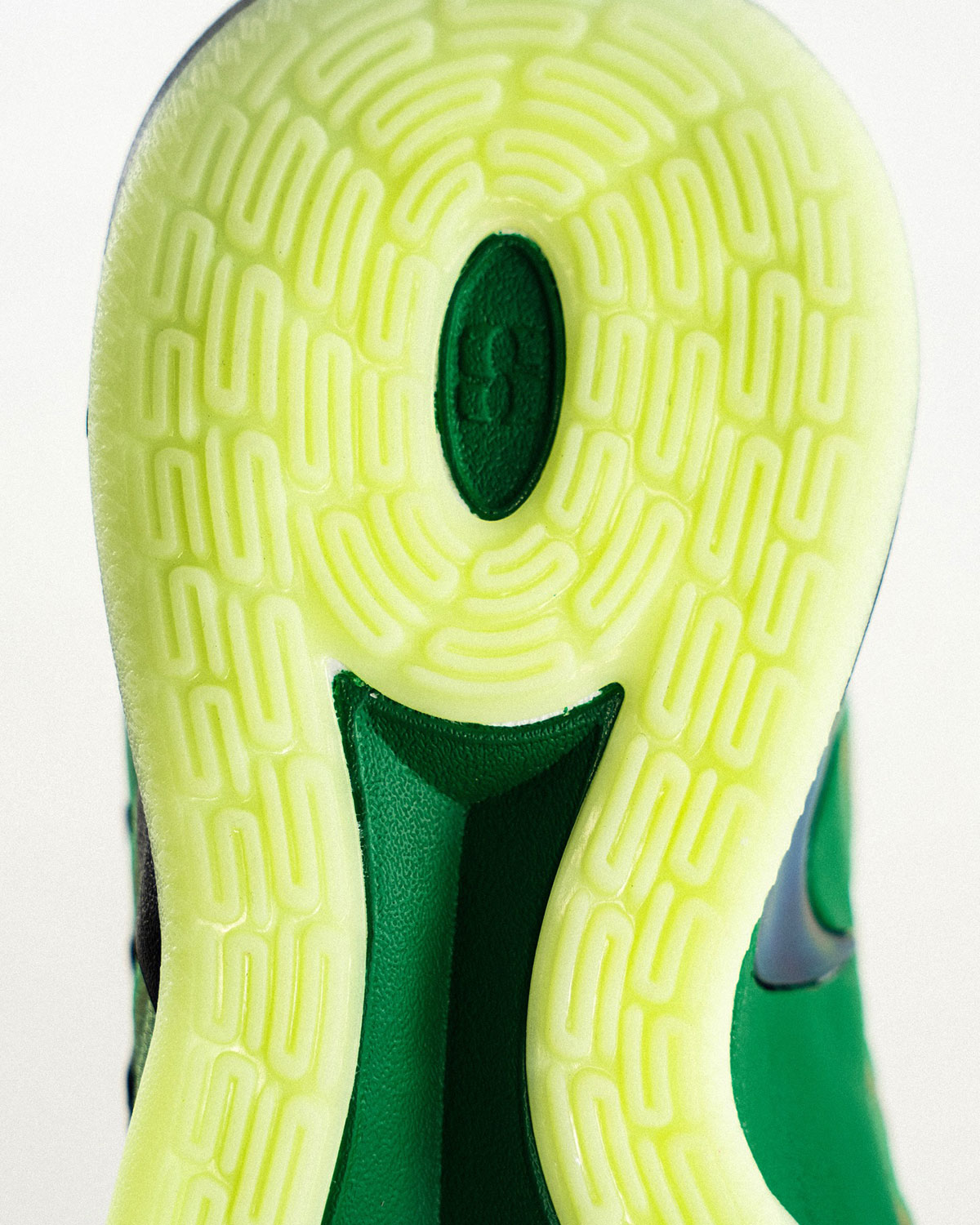 nike turmoil By You Sabrina 3 Oregon Ducks 3