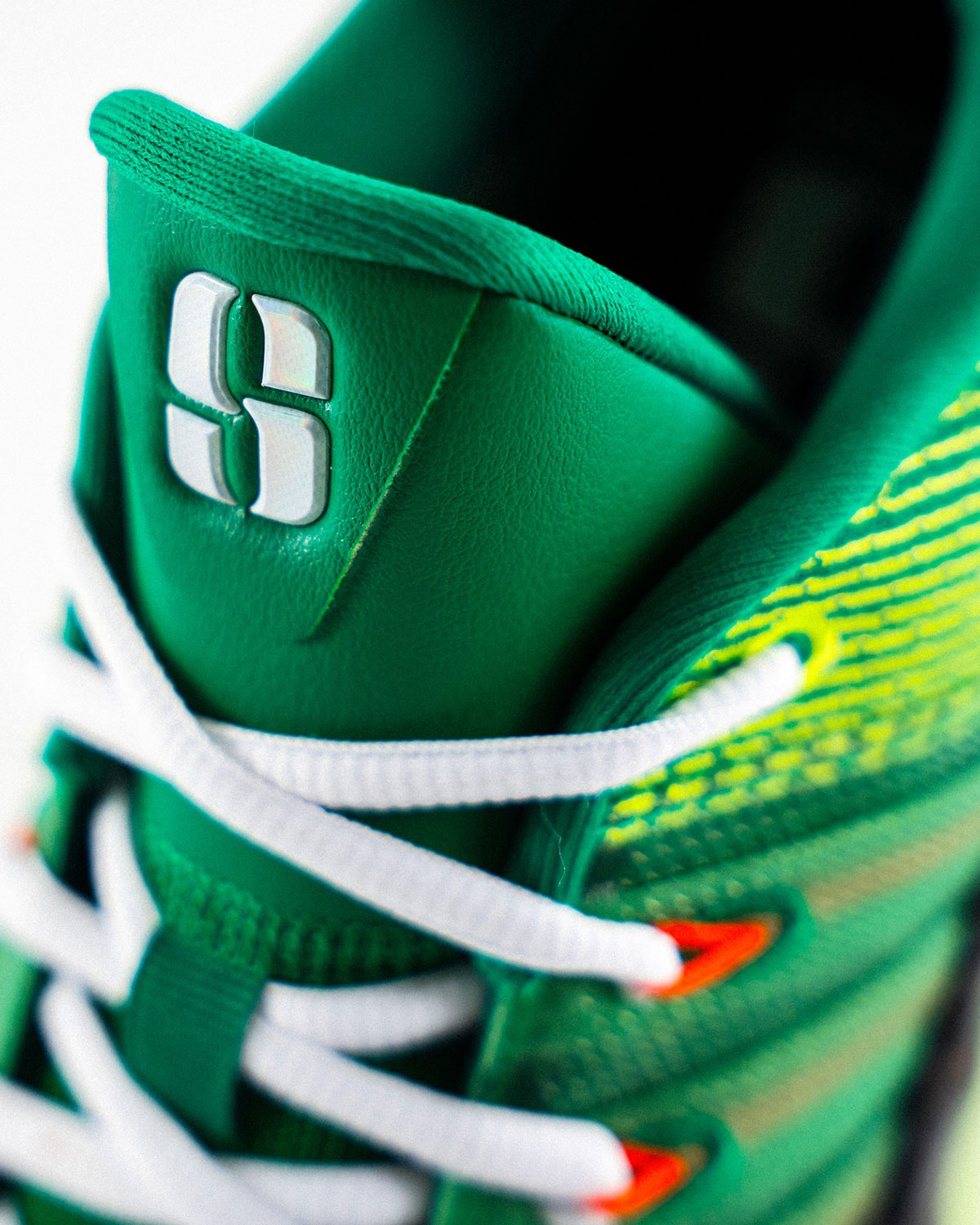 nike turmoil By You Sabrina 3 Oregon Ducks 6