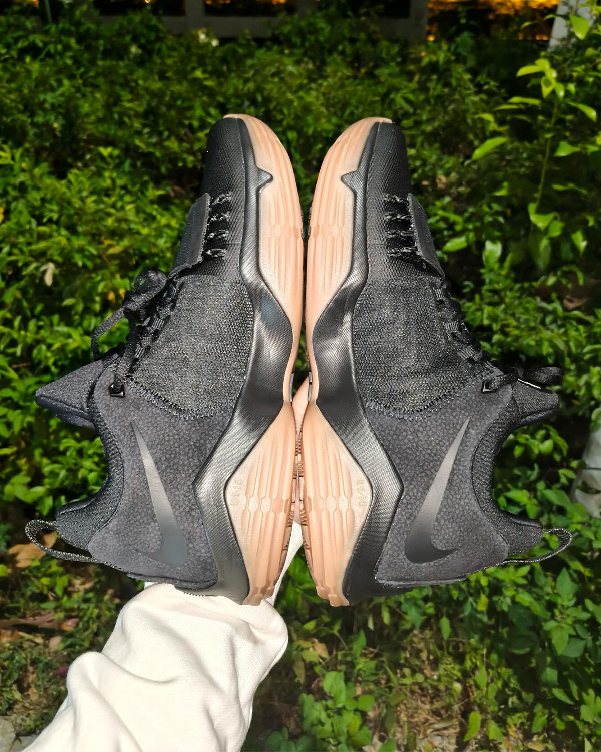 Nike Pg 1 2026 Black Gum Sample 1