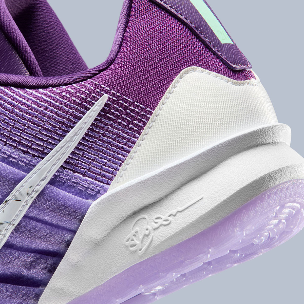 Nike Sabrina 3 Flowers Iq5082 501 4