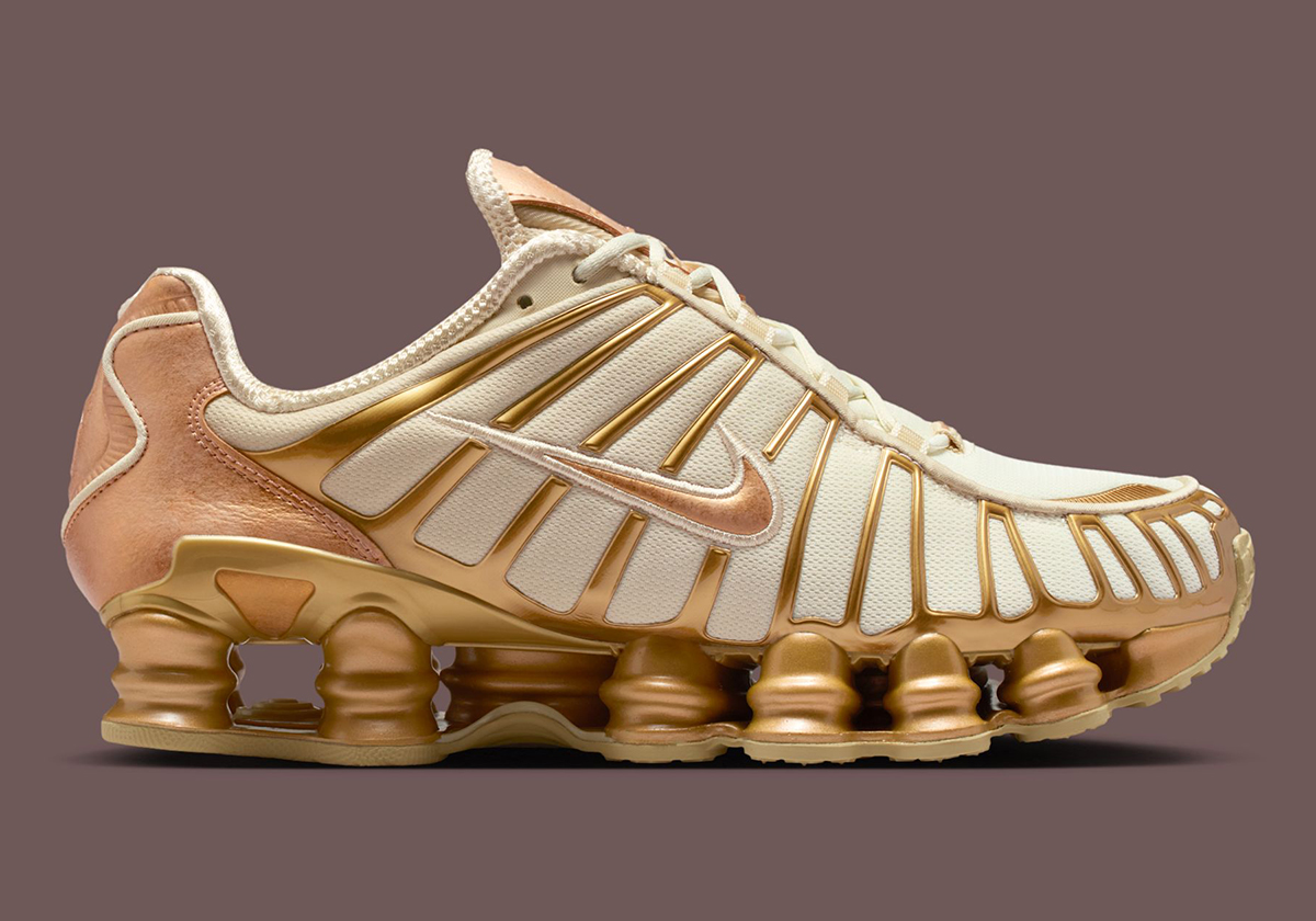 Nike Shox Tl Coconut Milk Metallic Gold Im7189 113 3